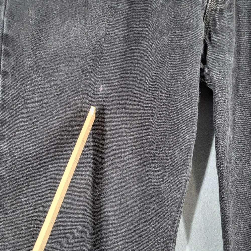 Levi's 550 Jeans Men's 40x32 Black Denim Relaxed Fit Washed Distressed Pockets C